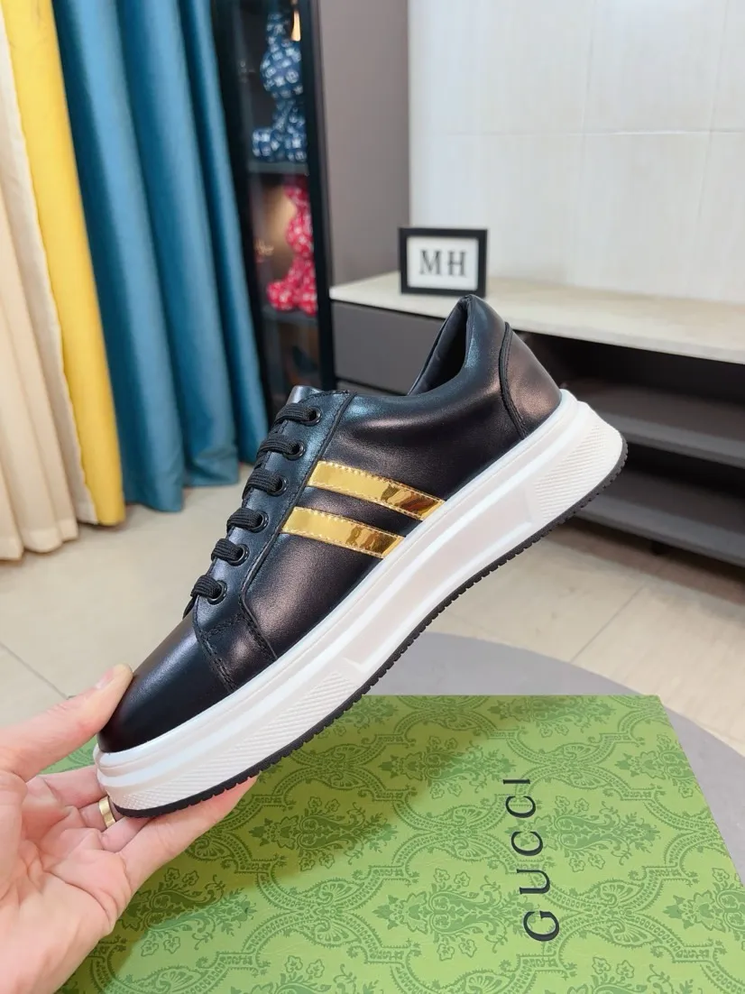 Factory price 420🌹🌹GUCCI [Gucci] New high-end brand of men's shoes, the latest fashionable casual men's shoes, trendy and versatile, relaxed and sporty style, uppers imported from Italy, first-layer cowhide, genuine leather lining and ultra-fine workmanship. Original personalized fashionable rubber wear-resistant outsole, light and comfortable on the foot, size 38-44